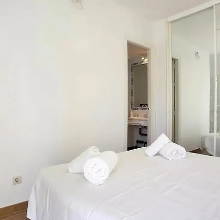 Semifrontal Con Vistas A Pie De Playawifi Apartment *